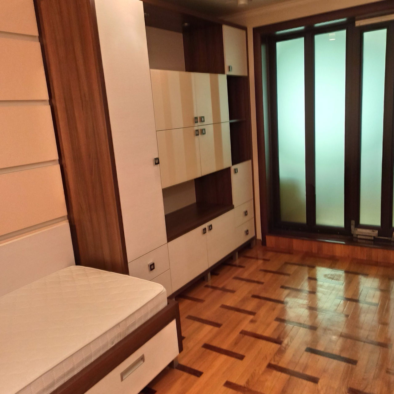 Apartament - 70.00